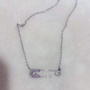 .925 Silver safety pin necklace 18”